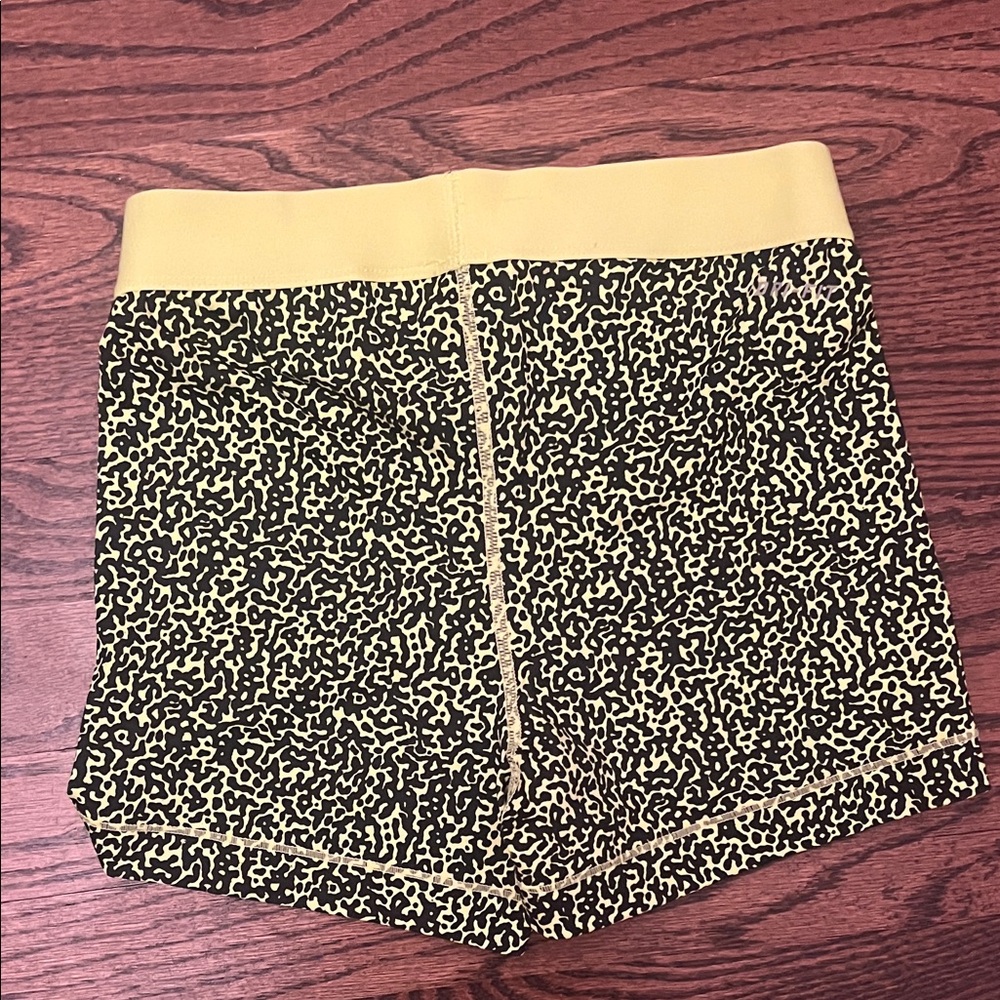 Nike Women's Athletic Shorts in Black and Gold Print - Picture 6 of 9
